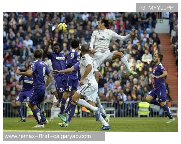 重温经典时刻往年足球明星比赛精彩视频回顾与分析